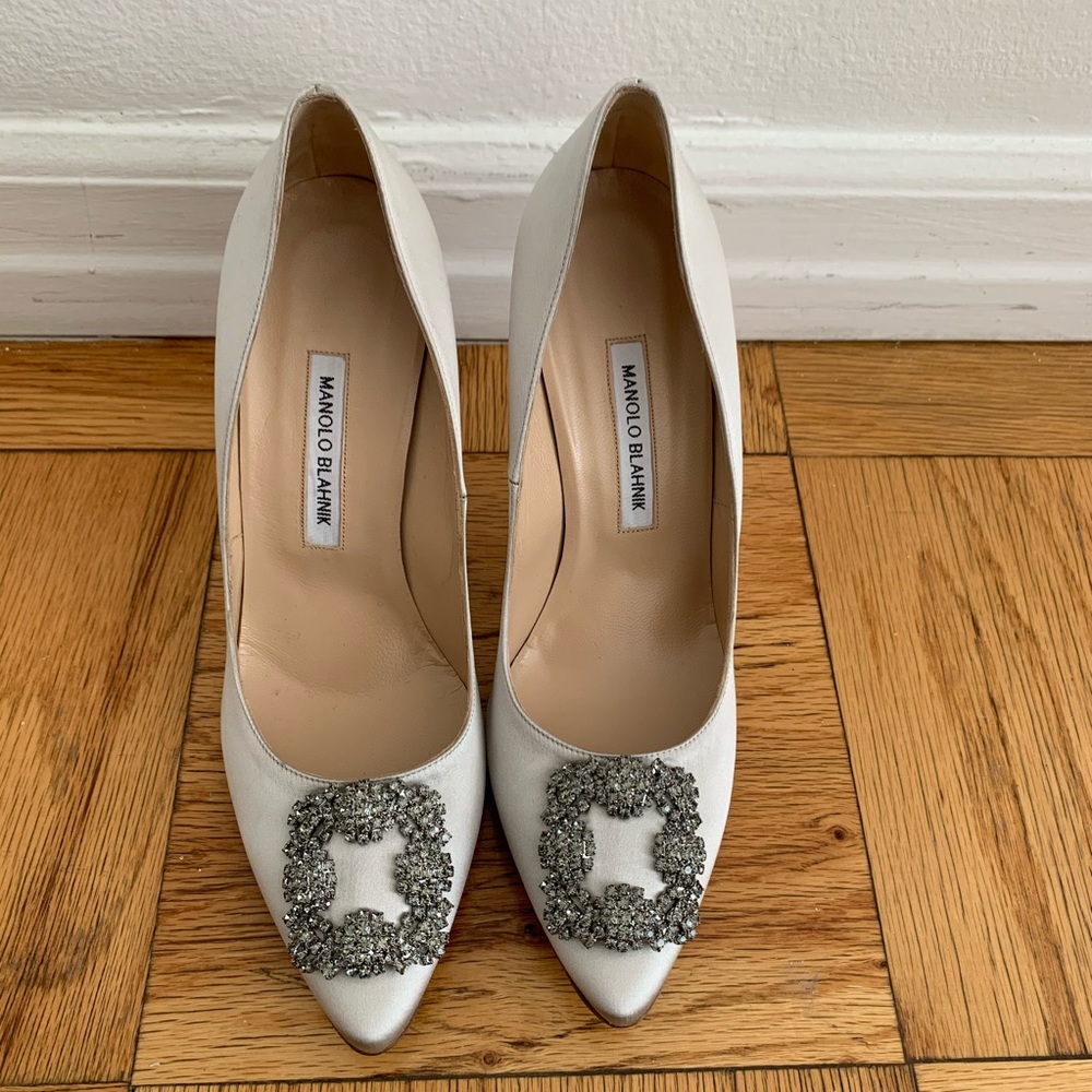 MANOLO BLAHNIK Hangisi 105 silver grey satin pump - Picture 10 of 14
